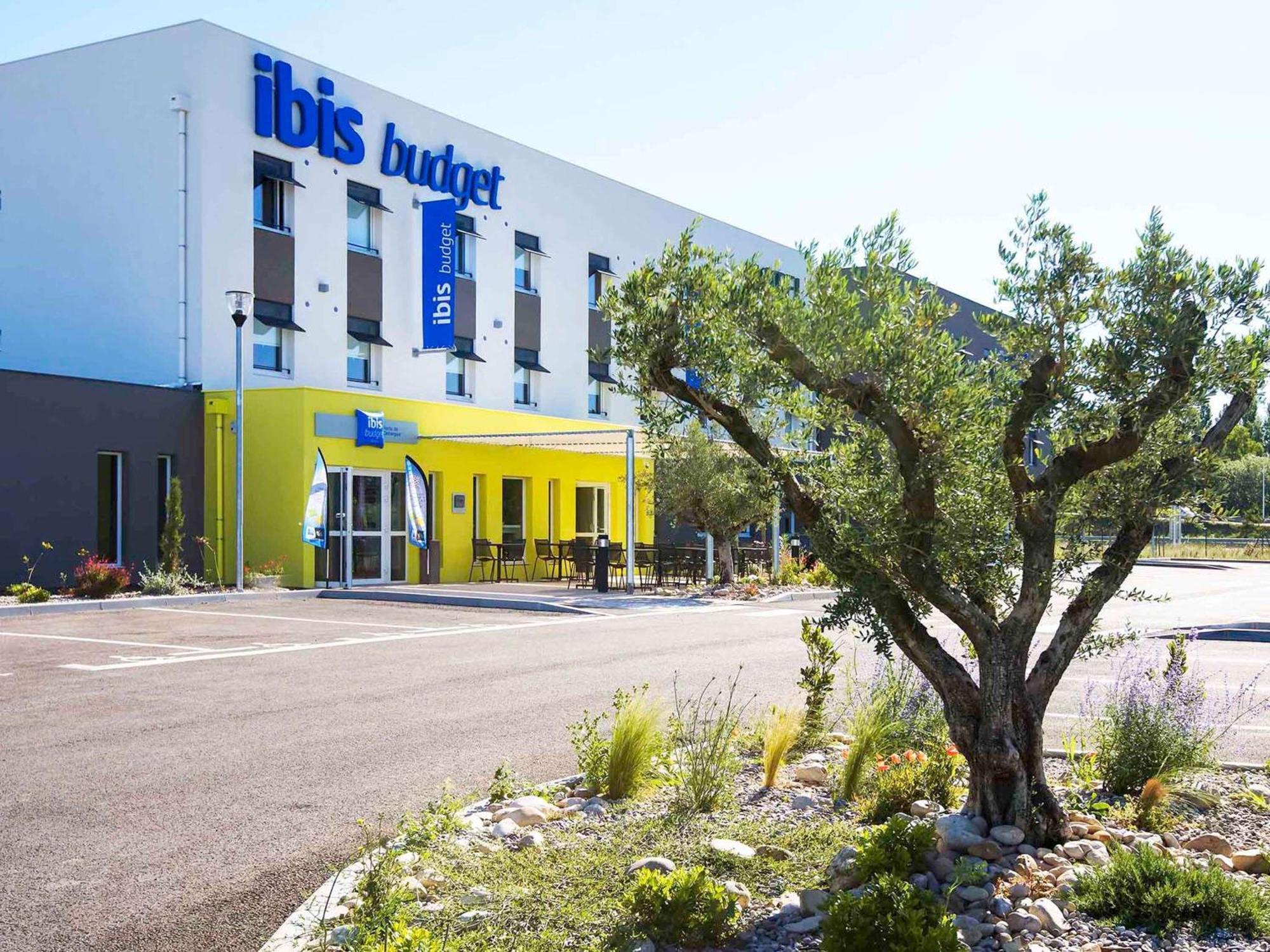 Ibis Budget Porte De Camargue Saint-Martin-de-Crau Exteriér fotografie