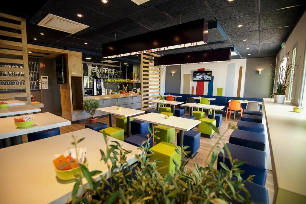 Ibis Budget Porte De Camargue Saint-Martin-de-Crau Exteriér fotografie
