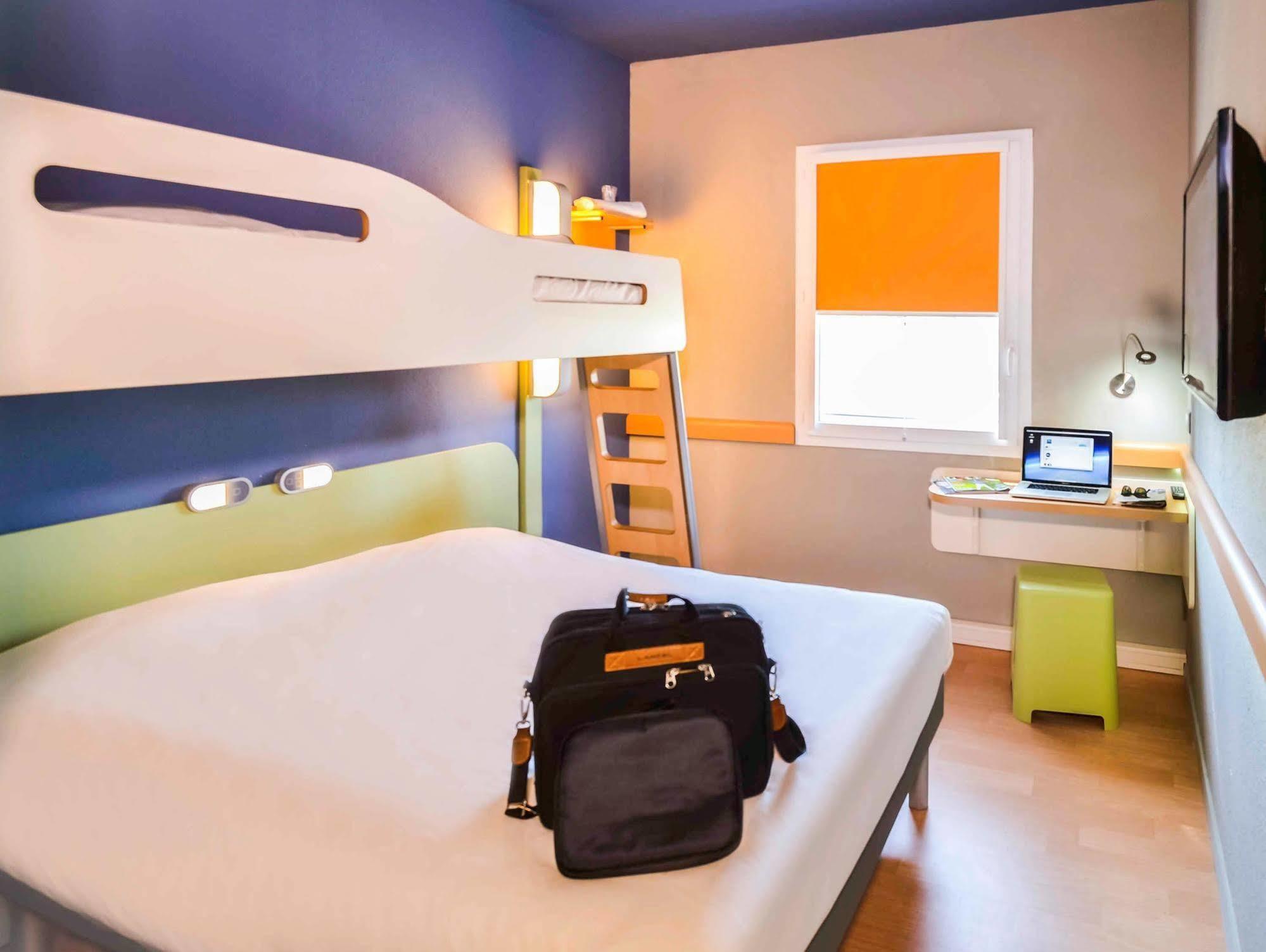 Ibis Budget Porte De Camargue Saint-Martin-de-Crau Exteriér fotografie