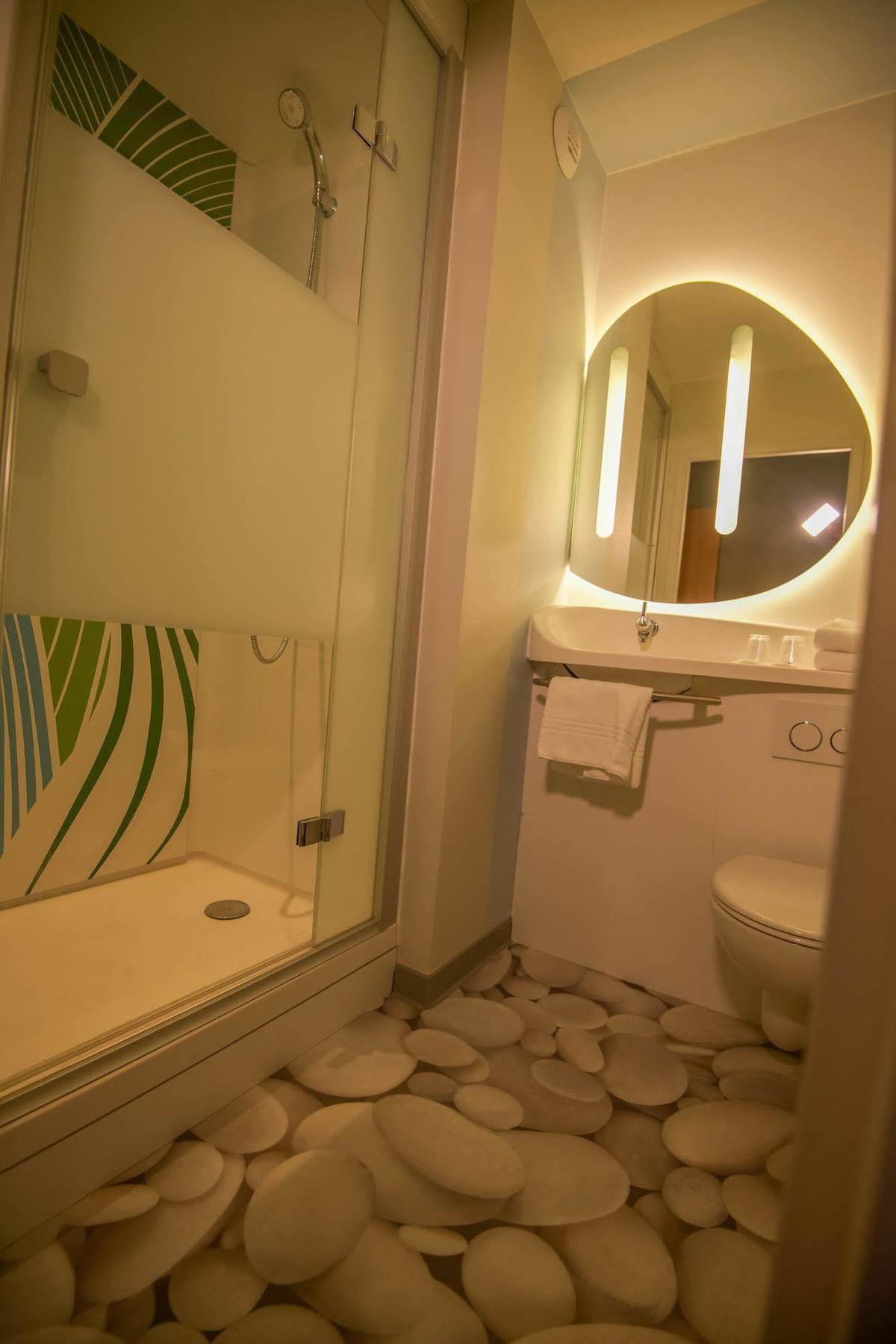 Ibis Budget Porte De Camargue Saint-Martin-de-Crau Exteriér fotografie
