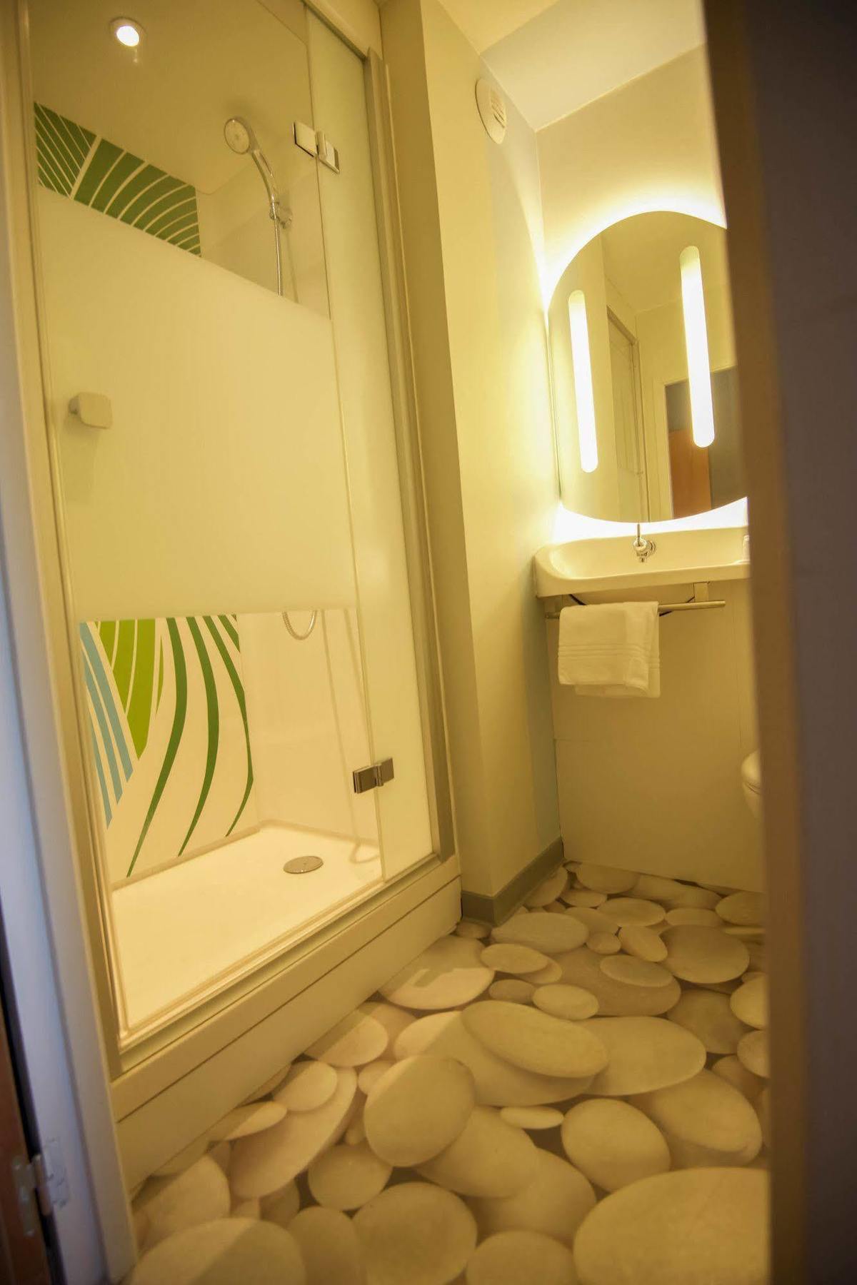 Ibis Budget Porte De Camargue Saint-Martin-de-Crau Exteriér fotografie