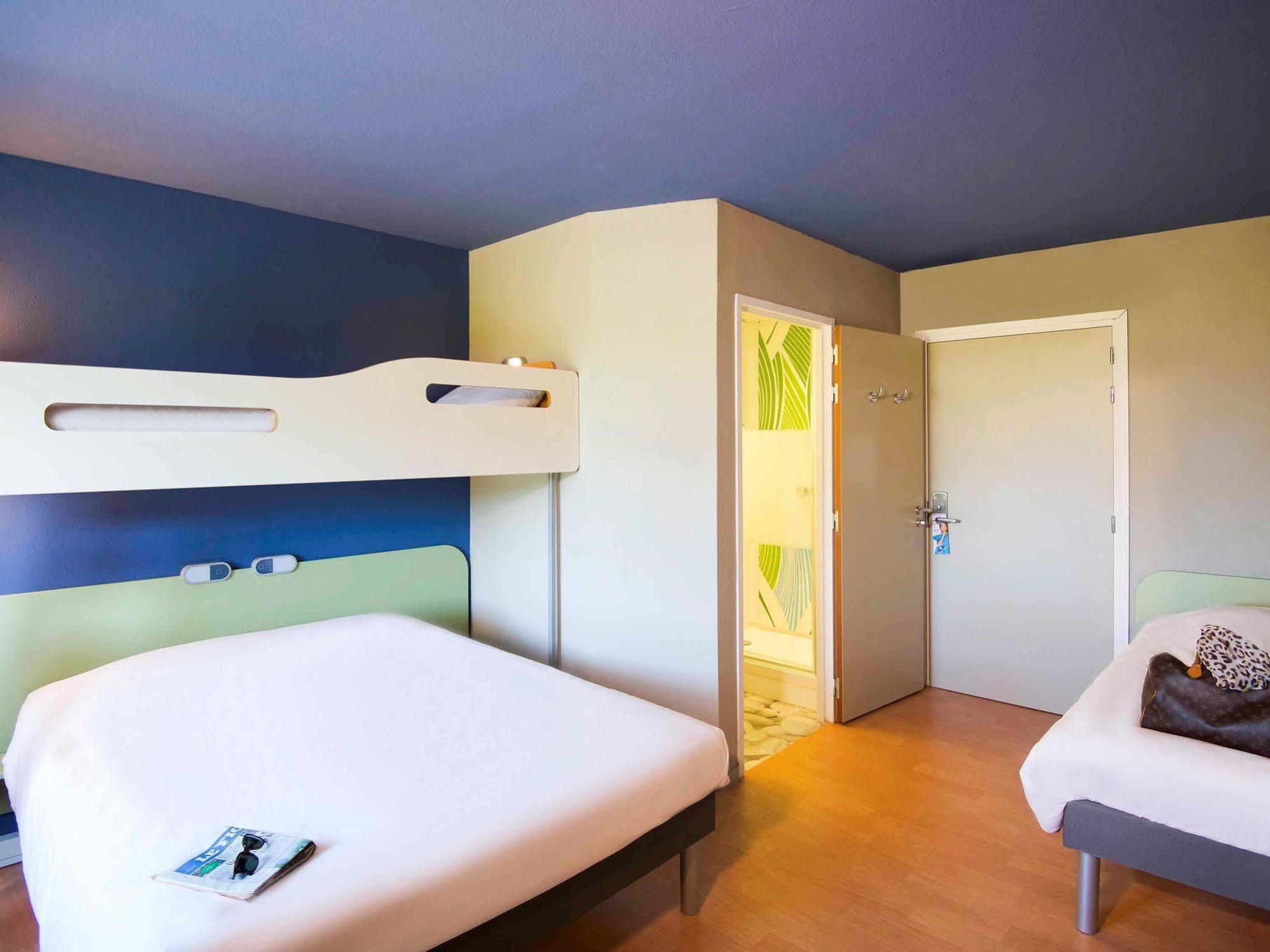 Ibis Budget Porte De Camargue Saint-Martin-de-Crau Exteriér fotografie