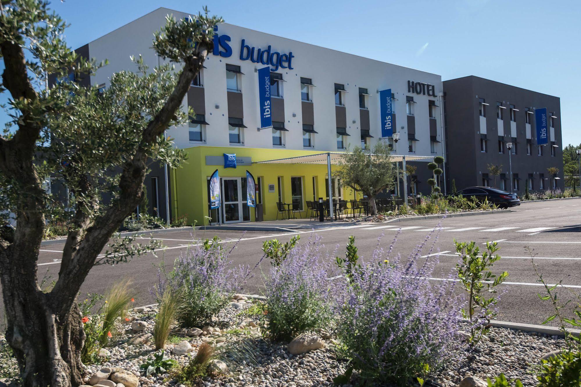 Ibis Budget Porte De Camargue Saint-Martin-de-Crau Exteriér fotografie